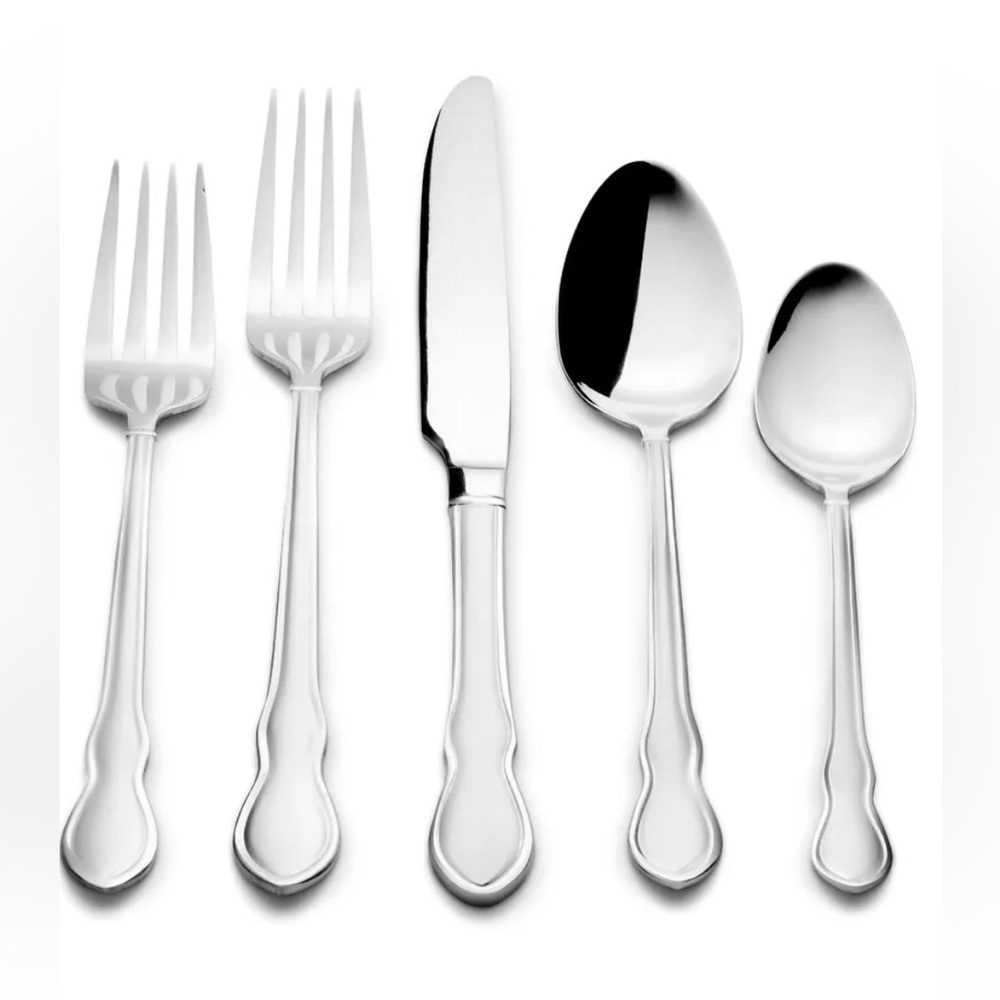 Brand new Roberts & Belk Adeline Frost 20-Piece Flatware Set Service for 4